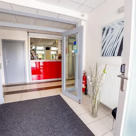 Hotel Lion 3* Modrice